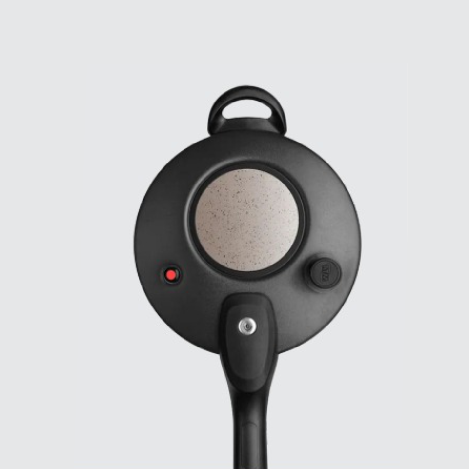 Panela de Pressão visor fecha externo Cor preto - bege - 4,5 litros antiaderente..